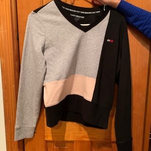 BRAND NEW WITH TAGS TOMMY HILFIGER SWEATER